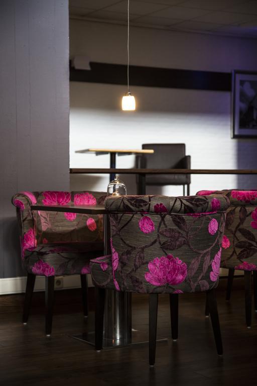 Hampton'S Hotel Namur Wépion Екстериор снимка