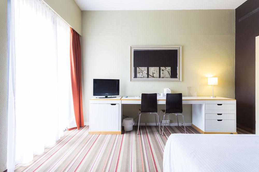 Hampton'S Hotel Namur Wépion Екстериор снимка