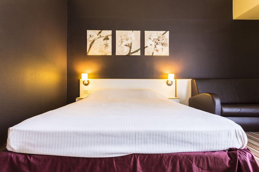 Hampton'S Hotel Namur Wépion Екстериор снимка